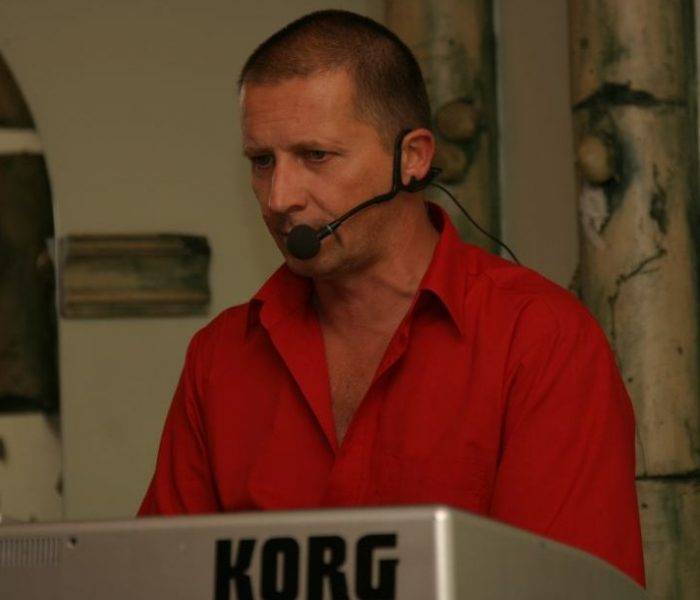 Jacek instr. klawiszowe, vokal